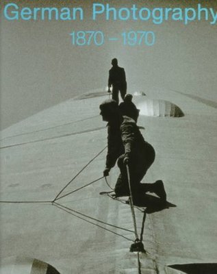 9780300071726.jpg