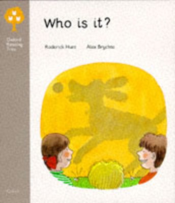 Who is it? - Roderick Hunt - Paperback - Used