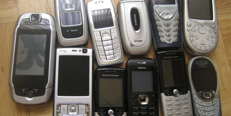 Old mobile машина