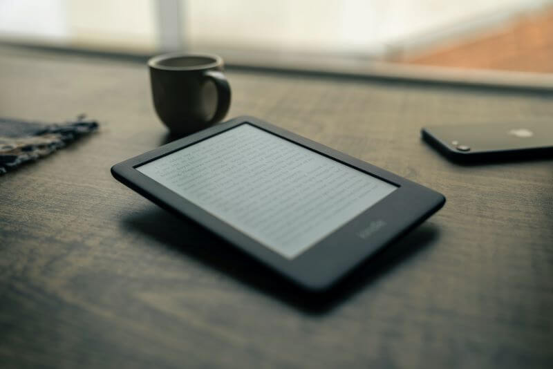 Kindle vs tablet Which one is best for reading? musicMagpie Blog